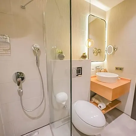 Nuup Hotell 4*